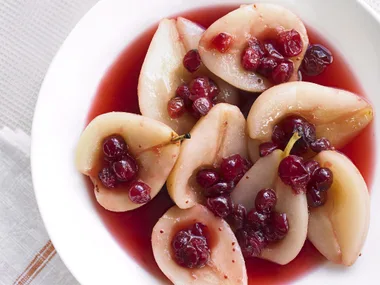 Poached pears in redcurrant tea
