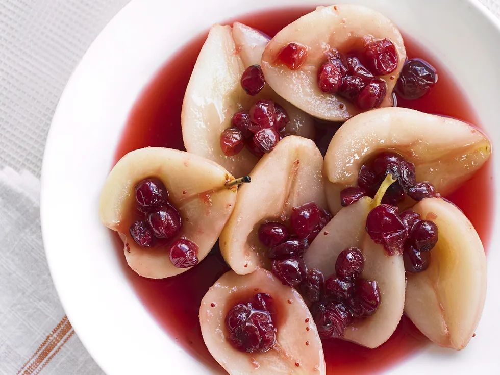 Poached pears in redcurrant tea