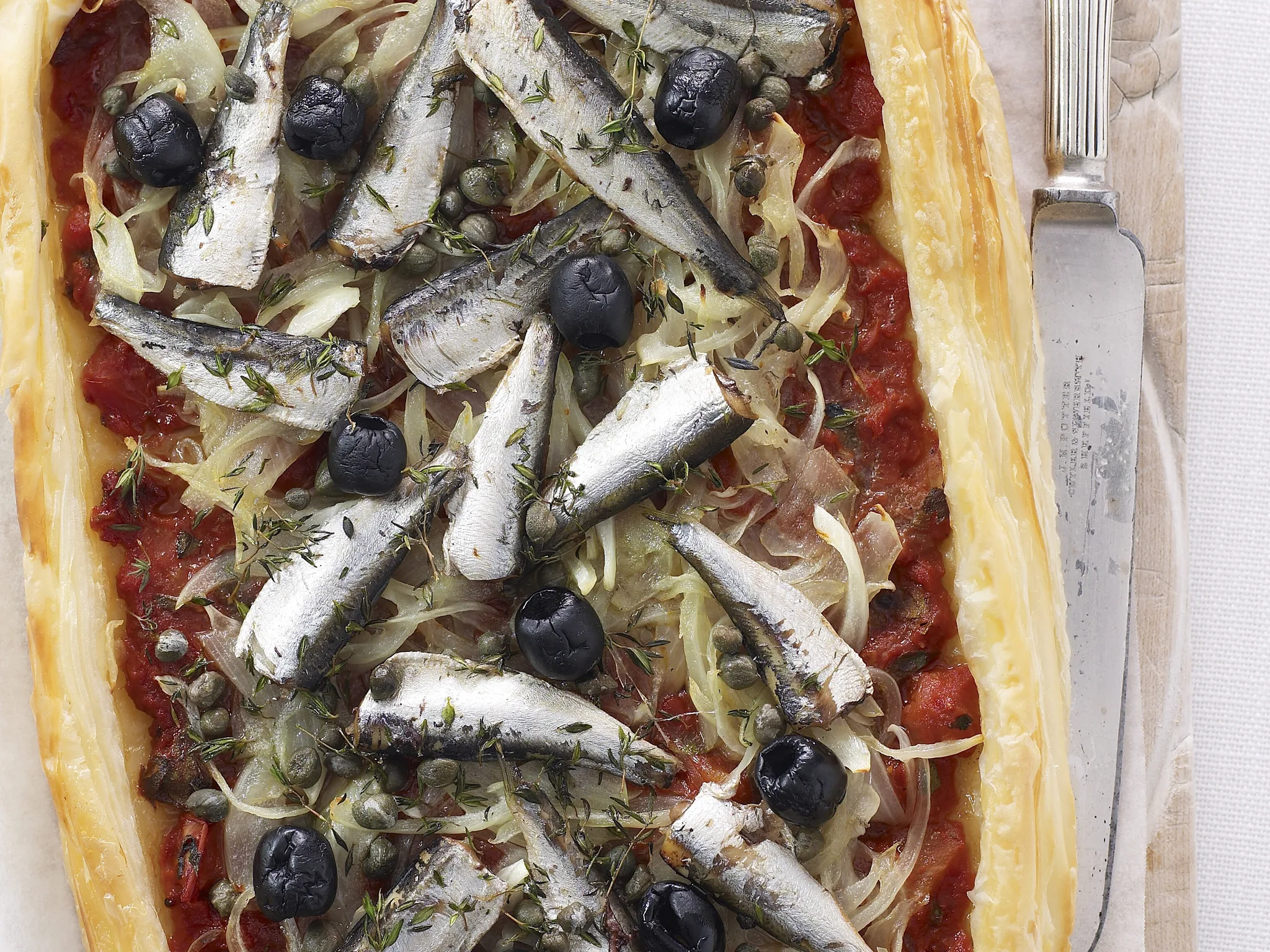 Sardine and tomato tart