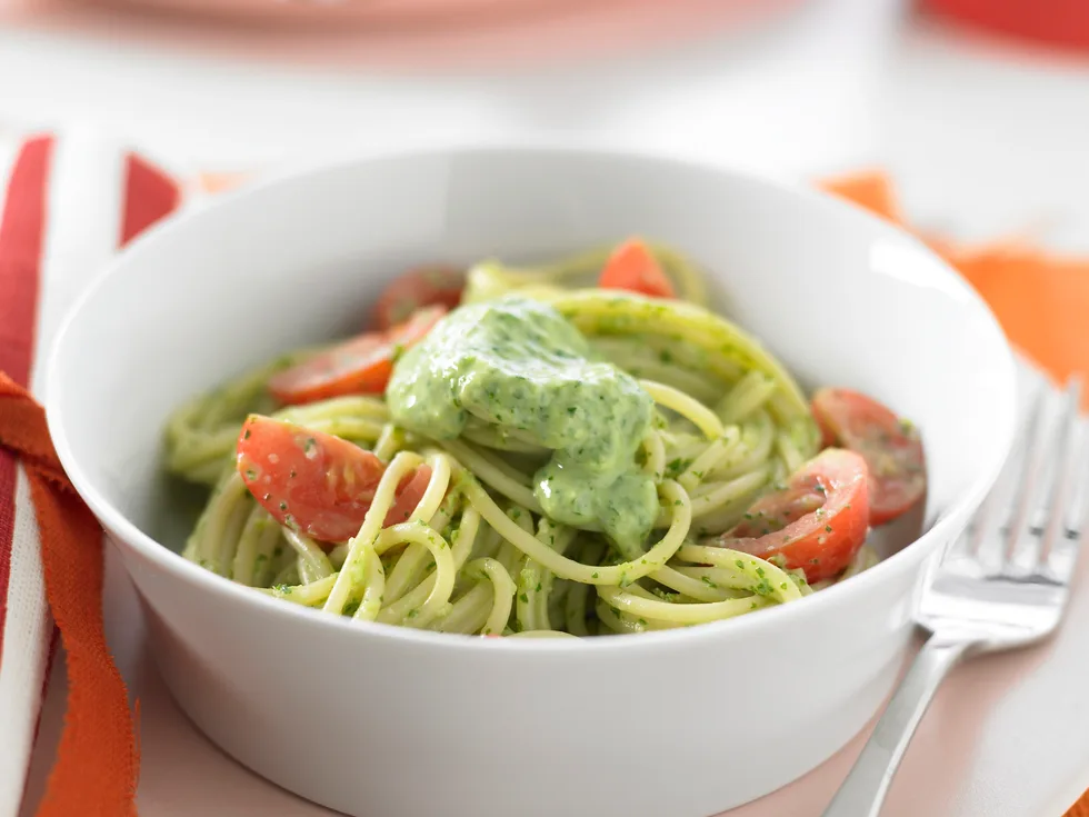 Spaghetti with Creamy Coriander Sauce