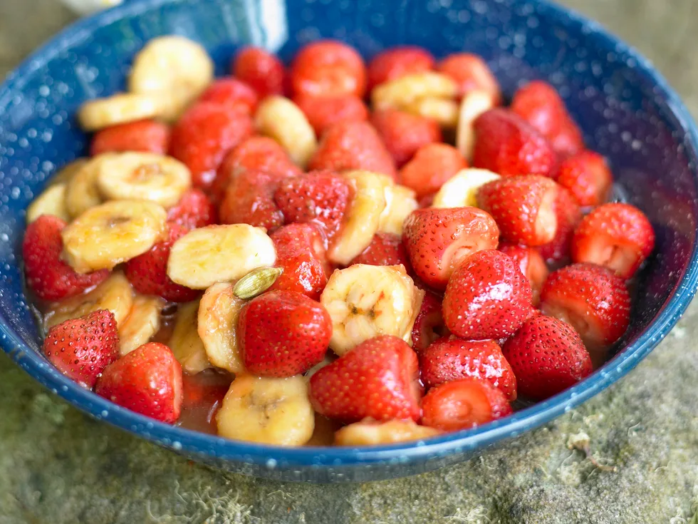 Spiced Banana and Strawberries