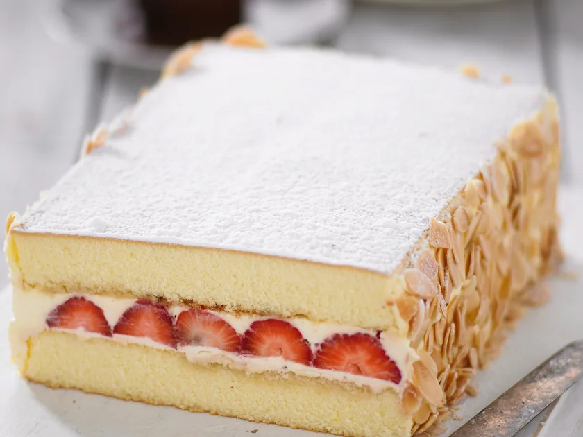 Strawberry and grand marnier cream cake