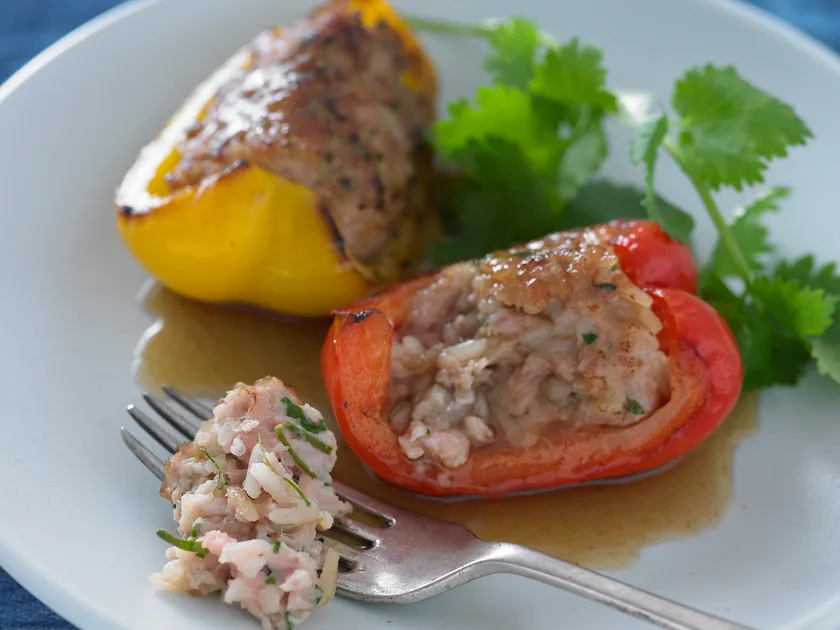 Thai-style stuffed capsicum