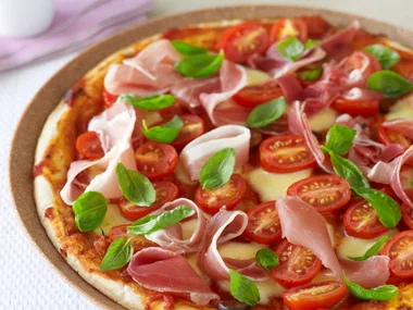 Tomato, Prosciutto and Basil Pizza
