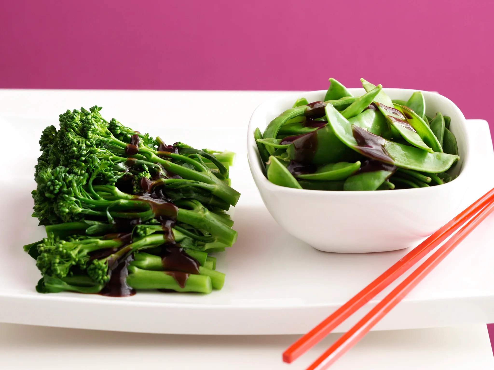BROCCOLINI AND SNOW PEAS IN OYSTER SAUCE