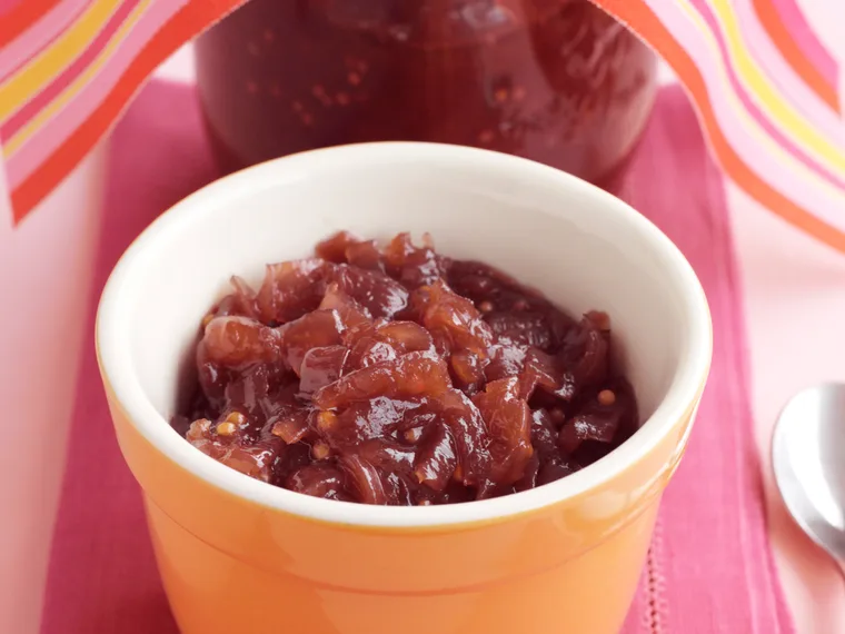 CARAMELISED ONION AND BALSAMIC RELISH