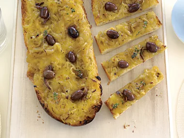 CARAMELISED ONION AND OLIVE TOASTS