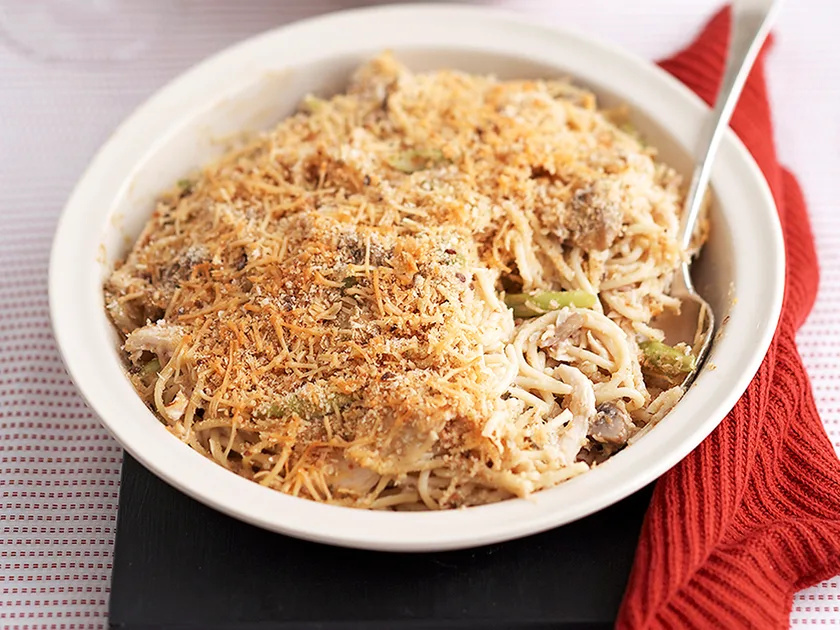 Chicken carbonara baked pasta