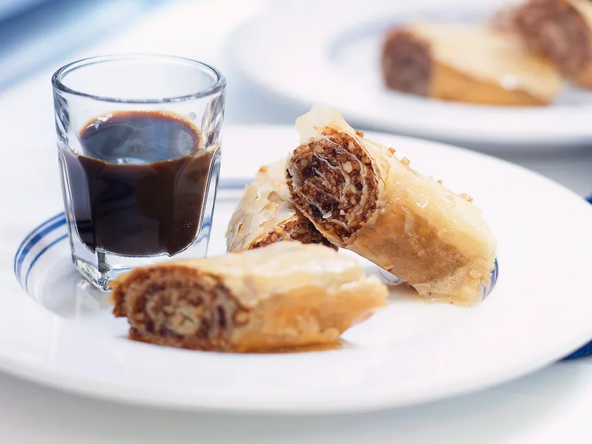 Chocolate baklava rolls
