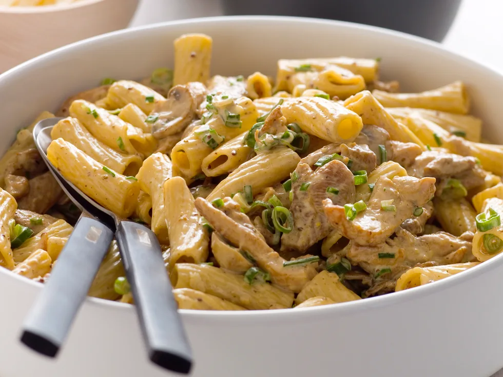 Creamy chicken and mushroom rigatoni