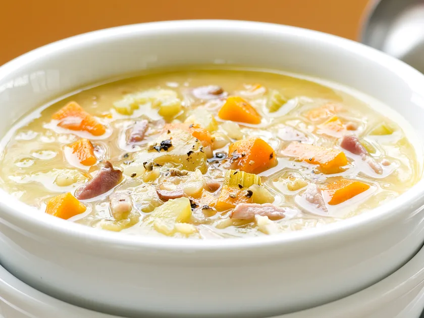 Quick and easy hearty bacon lentil and vegetable soup recipe