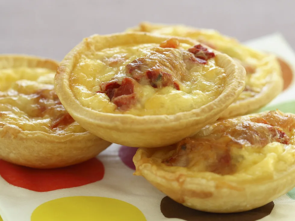 MINI QUICHES