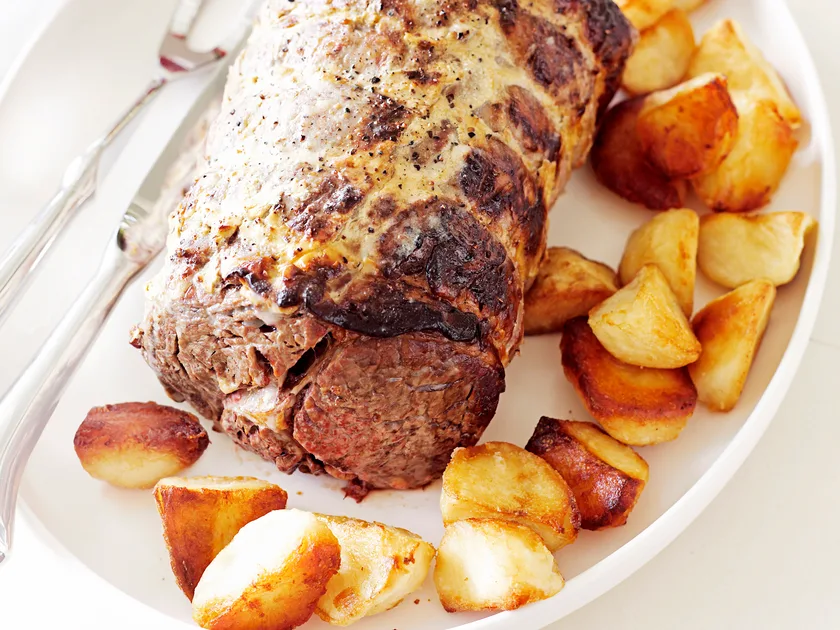 Mustard-glazed roast beef with gravy
