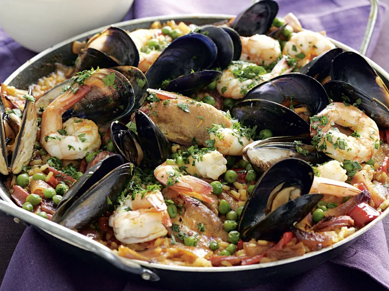Paella with aioli