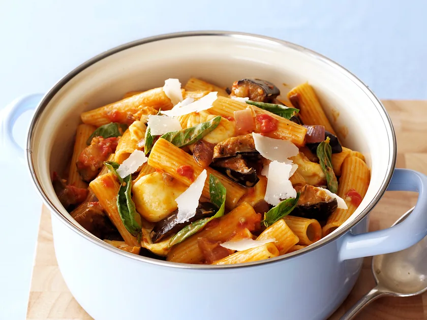 Pasta with eggplant, tomato and mozzarella