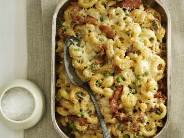 PROSCIUTTO AND PEA PASTA