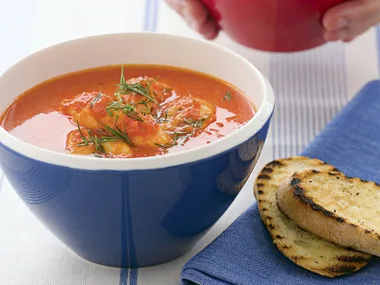 PROVENCAL-STYLE FISH SOUP WITH GARILIC TOAST