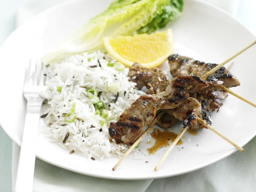 Sticky-glazed pork with green onion wild rice