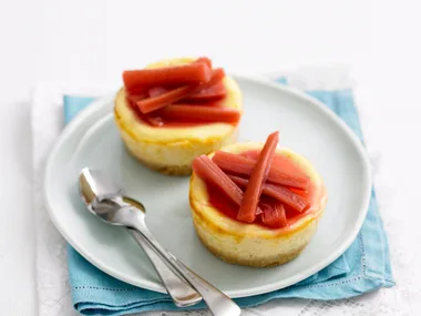 vanilla cheesecakes with poached rhubarb