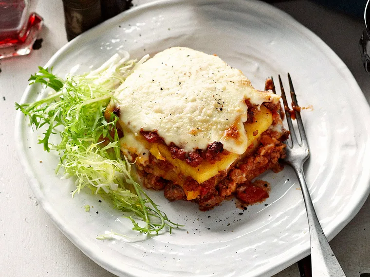 Polenta lasagne with meat sauce