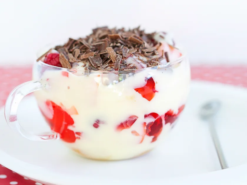 Berry trifle