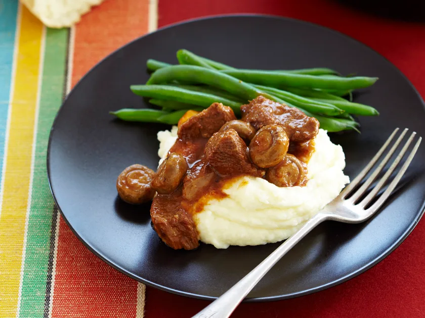Braised steak and mushrooms