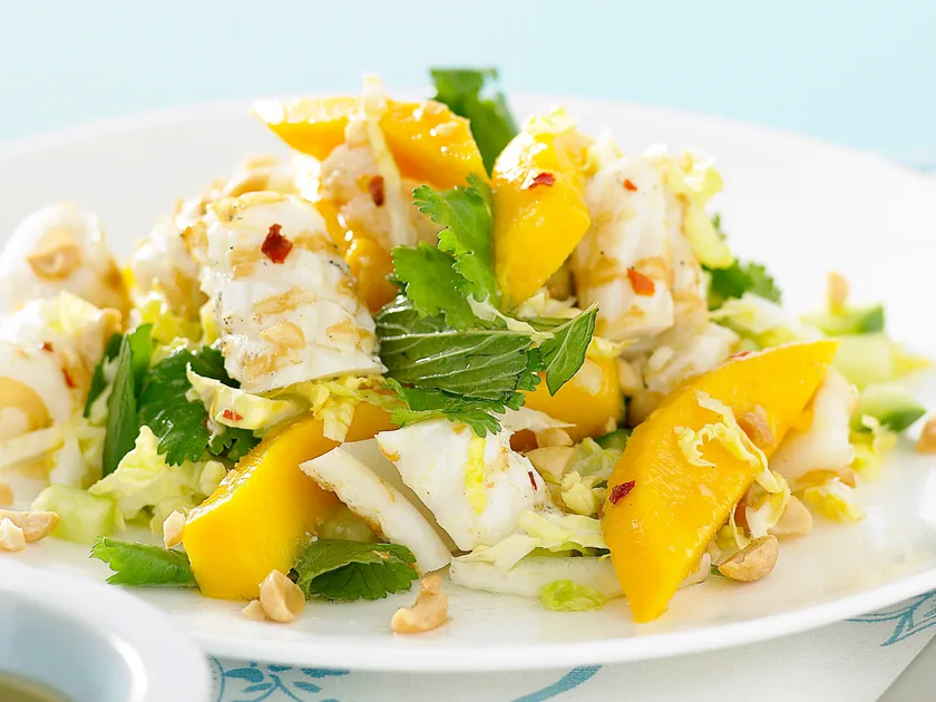 Calamari with mango and peanuts