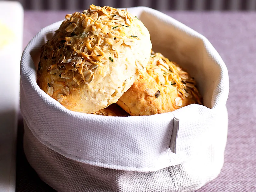 Cheese and oat damper rolls