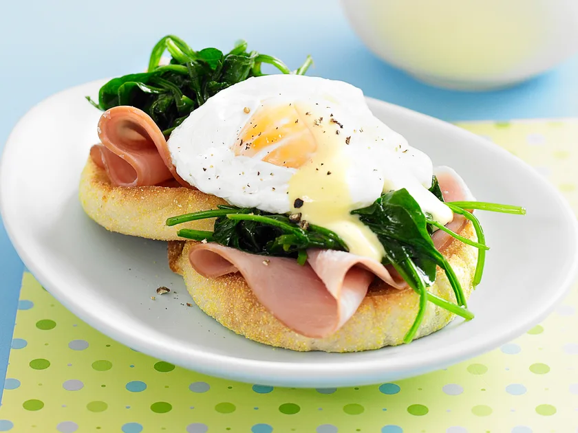 Delicious eggs benedict recipe