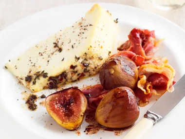 figs with ricotta and prosciutto