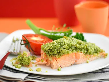 pesto-crusted salmon with tomato and broccolini