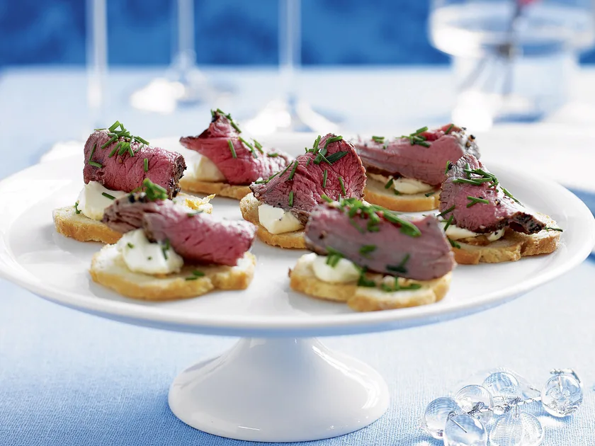 Rare peppered beef with horseradish cream recipe