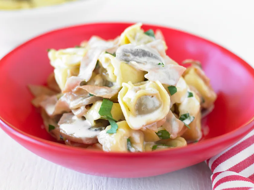 Easy Italian tortellini boscaiola recipe