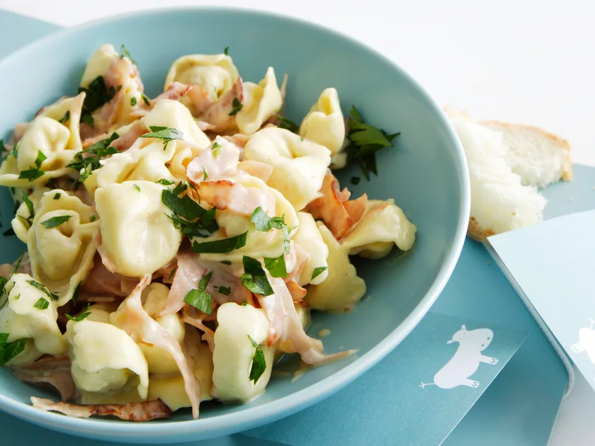 Creamy ham tortellini recipe