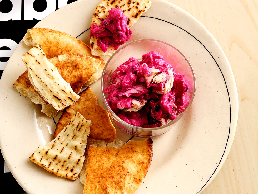 Tuna and Beetroot dip with pita chips