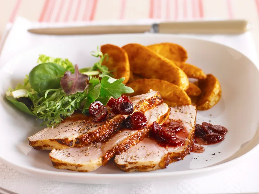 Turkey breast with cranberry and mustard sauce
