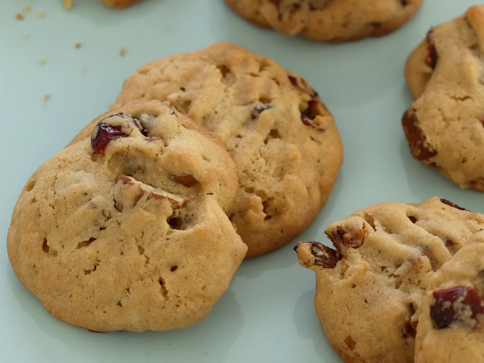 Walnut bubble biscuits