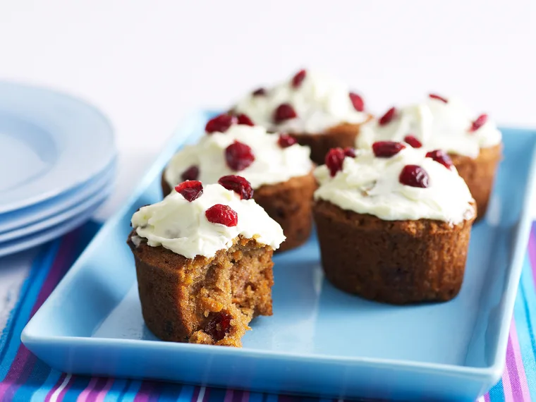 Mini carrot and cranberry cakes