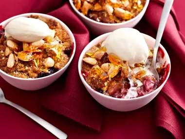 Mixed berry crumble with almond praline