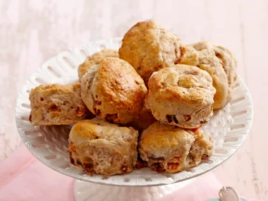 Mixed fruit and spice scones