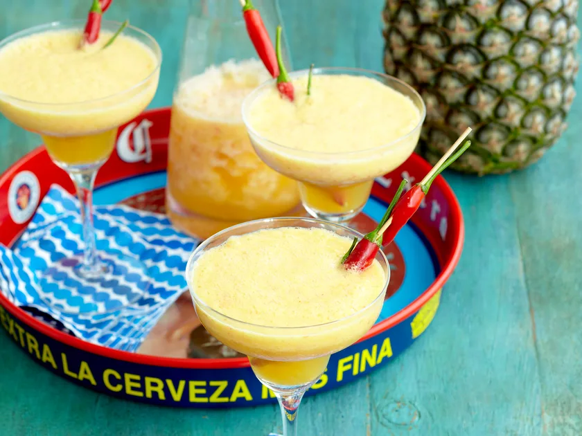 Pineapple and chilli margaritas