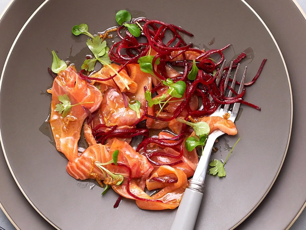 Salmon capaccio with pickled beetroot