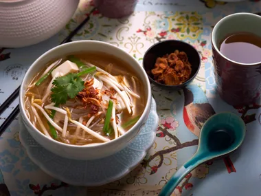 Silken tofu and garlic chive soup