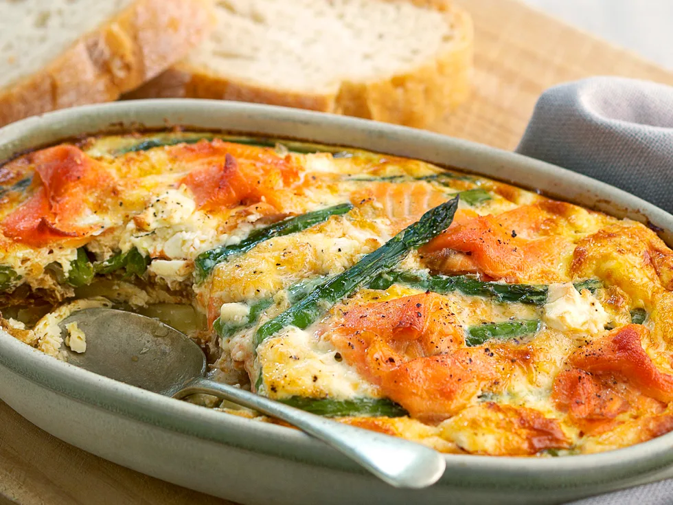 Smoked salmon and asparagus frittata