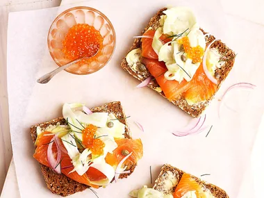 Smoked salmon smorrebrod