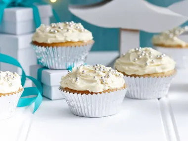 Snowy cupcakes