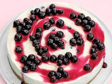 Vanilla blueberry cheesecake