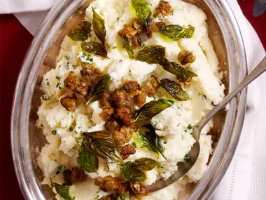 Creme fraiche mashed potato with fried capers