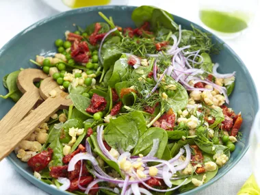 Smashed chickpea, semi-dried tomato and spinach salad