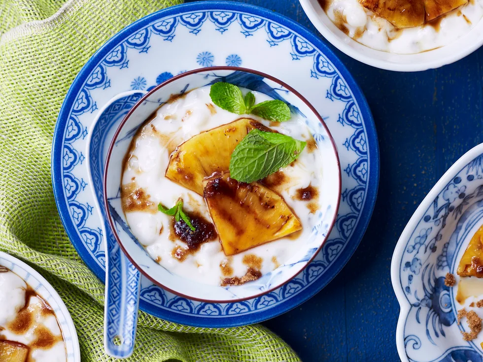 Tapioca pudding with grilled pineapple